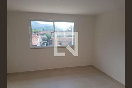 Casa à venda com 3 quartos, 94m² em Serra Grande, Niterói