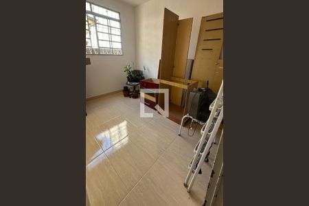 Apartamento à venda com 3 quartos, 63m² em Sagrada Família, Belo Horizonte