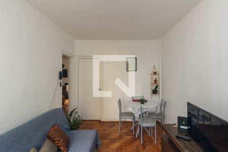 Sala de apartamento à venda com 2 quartos, 69m² em Vila Buarque, São Paulo