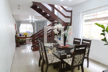 Sala de casa para alugar com 3 quartos, 125m² em Jardim Santa Clara, Guarulhos