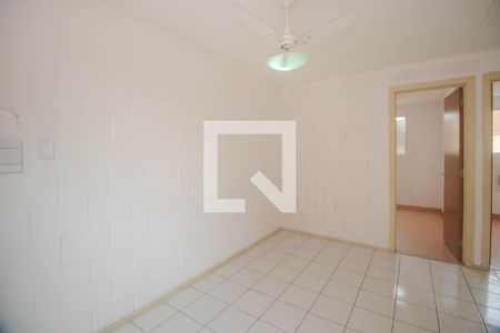 Sala de apartamento à venda com 2 quartos, 38m² em Rubem Berta, Porto Alegre