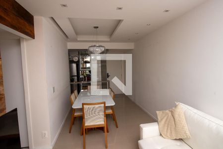 Sala de apartamento para alugar com 3 quartos, 80m² em Barra da Tijuca, Rio de Janeiro