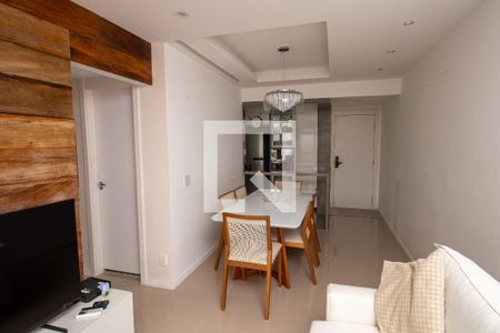 Sala de apartamento para alugar com 3 quartos, 80m² em Barra da Tijuca, Rio de Janeiro