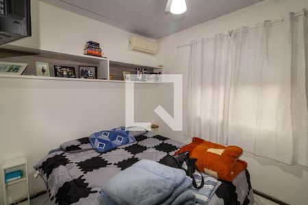 Quarto 1 de casa à venda com 2 quartos, 47m² em Hípica, Porto Alegre