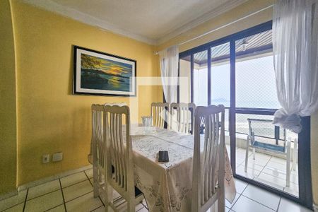 Sala de apartamento para alugar com 2 quartos, 90m² em Tombo, Guarujá