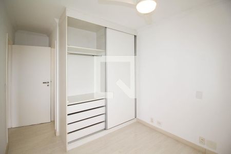 Suíte de apartamento para alugar com 2 quartos, 64m² em Vila Olímpia, São Paulo