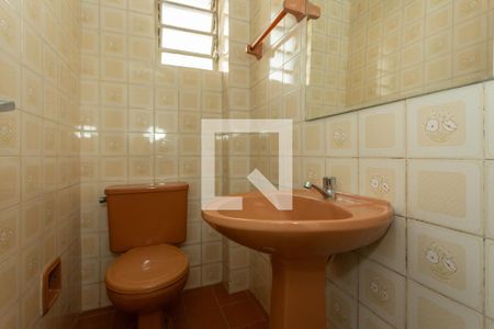 lavabo de apartamento para alugar com 3 quartos, 85m² em Passo da Areia, Porto Alegre