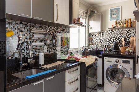 Cozinha de apartamento à venda com 3 quartos, 68m² em Humaitá, Porto Alegre