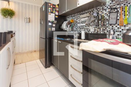 Cozinha de apartamento à venda com 3 quartos, 68m² em Humaitá, Porto Alegre