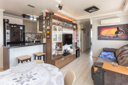 Sala de apartamento à venda com 3 quartos, 68m² em Humaitá, Porto Alegre