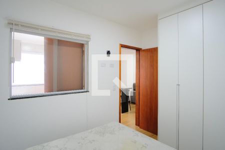 Quarto 2 de apartamento para alugar com 2 quartos, 40m² em Vila Carrão, São Paulo