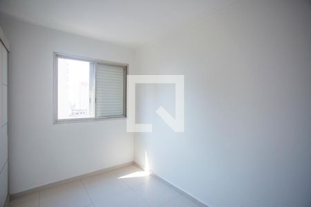 Quarto 2 de apartamento para alugar com 2 quartos, 70m² em Parque Imperial, São Paulo