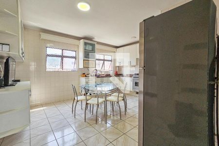 Apartamento para alugar com 210m², 4 quartos e 2 vagas Apartamento para alugar com 210m², 4 quartos e 2 vagasCozinha