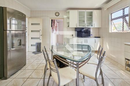 Apartamento para alugar com 210m², 4 quartos e 2 vagas Apartamento para alugar com 210m², 4 quartos e 2 vagasCozinha