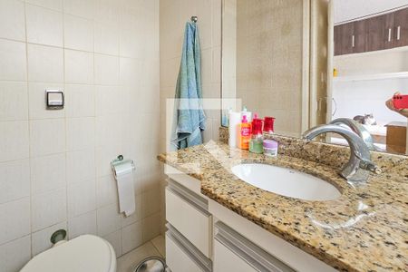 Apartamento para alugar com 210m², 4 quartos e 2 vagas Apartamento para alugar com 210m², 4 quartos e 2 vagasBanheiro da suite 2