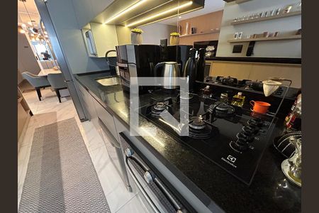 Cozinha de apartamento à venda com 2 quartos, 69m² em Parque Industrial Tomas Edson, São Paulo