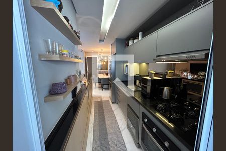 Cozinha de apartamento à venda com 2 quartos, 69m² em Parque Industrial Tomas Edson, São Paulo