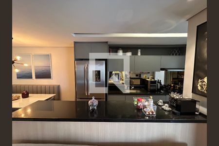 Cozinha de apartamento à venda com 2 quartos, 69m² em Parque Industrial Tomas Edson, São Paulo