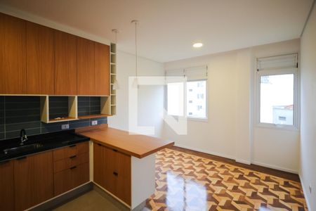 Sala e Cozinha de casa para alugar com 2 quartos, 55m² em Aclimação, São Paulo