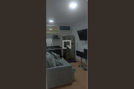 Sala/Cozinha de apartamento à venda com 2 quartos, 49m² em Jardim Itacolomi, São Paulo