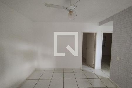 Sala de apartamento para alugar com 2 quartos, 45m² em Jardim Zara, Ribeirão Preto