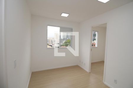 Sala de TV de apartamento para alugar com 2 quartos, 34m² em Chácara Seis de Outubro, São Paulo