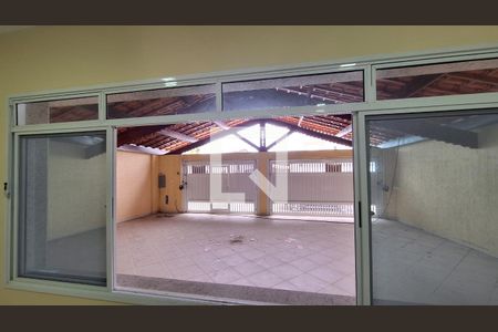 Vista da Sala de casa para alugar com 3 quartos, 136m² em Caiçara, Praia Grande