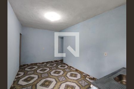 Cozinha de casa para alugar com 1 quarto, 40m² em Vila Romanopolis, Ferraz de Vasconcelos