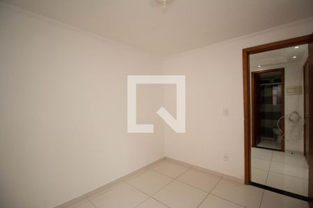 Quarto 2 de apartamento para alugar com 2 quartos, 47m² em Vila Guedes, São Paulo