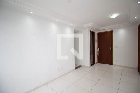 Sala de apartamento para alugar com 2 quartos, 47m² em Vila Guedes, São Paulo