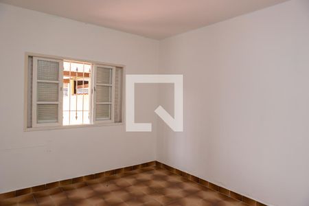 Quarto de casa para alugar com 1 quarto, 120m² em Vila Paranagua, São Paulo