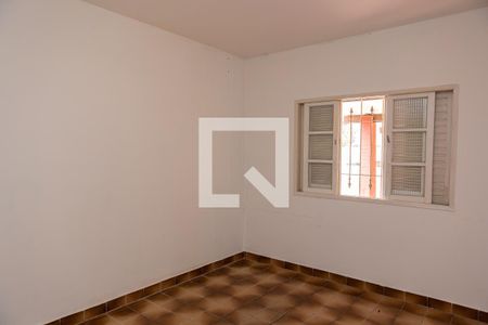 Quarto de casa para alugar com 1 quarto, 120m² em Vila Paranagua, São Paulo