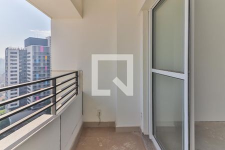 Varanda de kitnet/studio à venda com 1 quarto, 25m² em Butantã, São Paulo