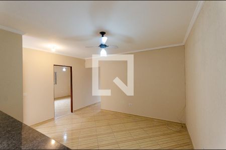 Sala de casa para alugar com 2 quartos, 105m² em Vila Zat, São Paulo