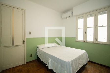 Quarto 1 de apartamento para alugar com 2 quartos, 76m² em Copacabana, Rio de Janeiro