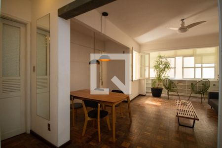 Sala/Sala de jantar de apartamento à venda com 2 quartos, 76m² em Copacabana, Rio de Janeiro