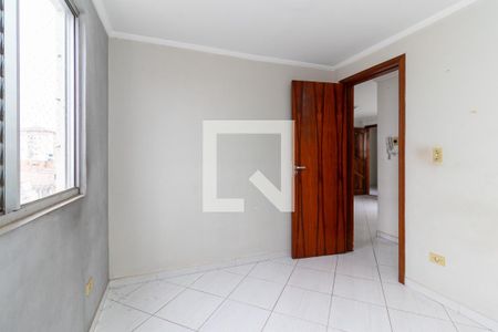 Quarto 1 de apartamento para alugar com 2 quartos, 45m² em Jardim Santo Antônio, São Paulo