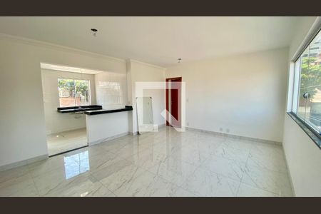 Sala de apartamento para alugar com 3 quartos, 75m² em Salgado Filho, Belo Horizonte