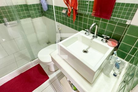 Banheiro  de apartamento à venda com 1 quarto, 48m² em Copacabana, Rio de Janeiro