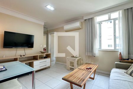 Sala de apartamento à venda com 1 quarto, 48m² em Copacabana, Rio de Janeiro