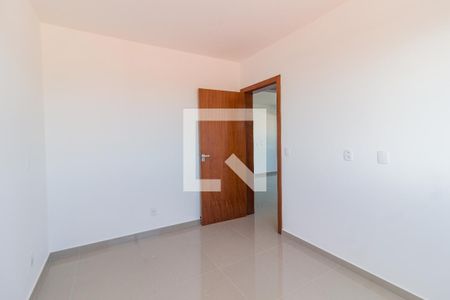 Quarto 1 de apartamento para alugar com 2 quartos, 70m² em Fazenda Santo Antônio, São José