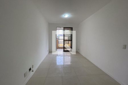 Sala de apartamento para alugar com 2 quartos, 103m² em Jardim Vinte E Cinco de Agosto, Duque de Caxias