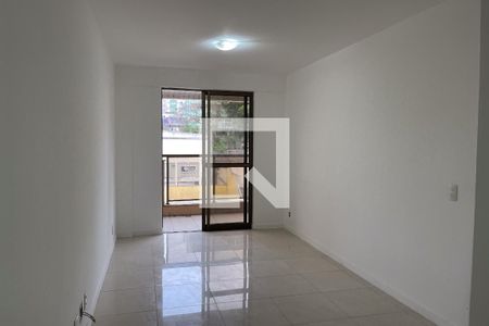 Sala de apartamento para alugar com 2 quartos, 103m² em Jardim Vinte E Cinco de Agosto, Duque de Caxias