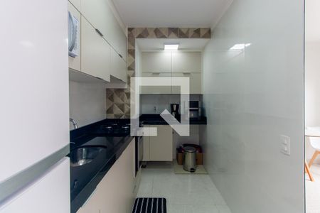 Cozinha de apartamento para alugar com 2 quartos, 38m² em Vila Tolstoi, São Paulo