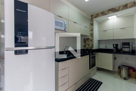 Cozinha de apartamento para alugar com 2 quartos, 38m² em Vila Tolstoi, São Paulo