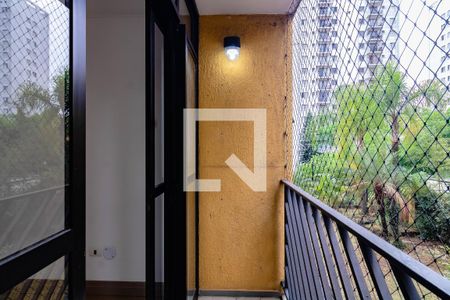 Varanda Sala de apartamento à venda com 3 quartos, 76m² em Vila Campestre, São Paulo