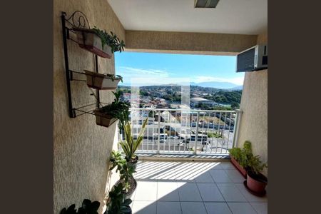 Apartamento à venda com 3 quartos, 73m² em Centro, São Gonçalo