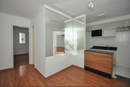 Sala de apartamento para alugar com 2 quartos, 51m² em Jardim Monte Alegre, Taboão da Serra
