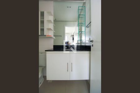 Banheiro de apartamento para alugar com 1 quarto, 39m² em Vila Regente Feijó, São Paulo