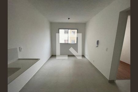 Sala/Cozinha de apartamento para alugar com 2 quartos, 32m² em Jardim Celeste, São Paulo